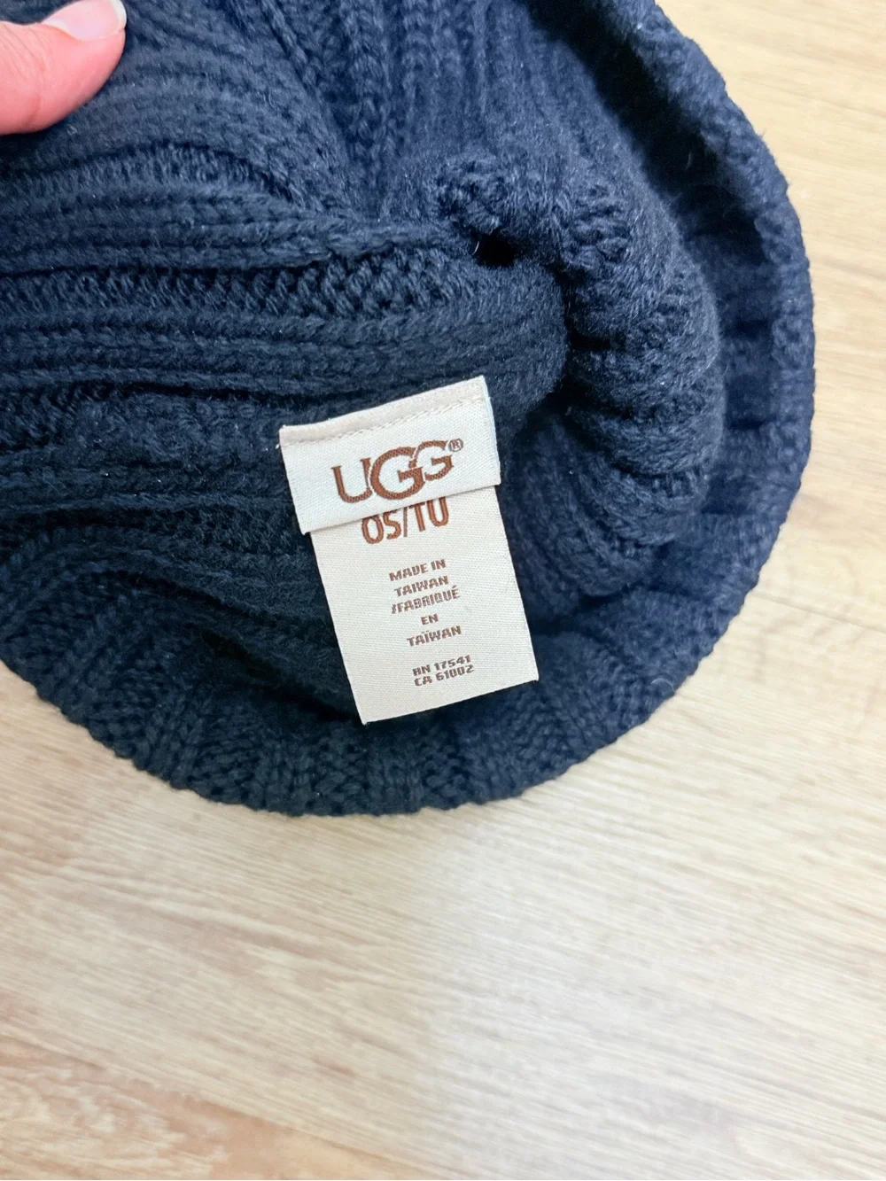UGG black Knit Pom Beanie